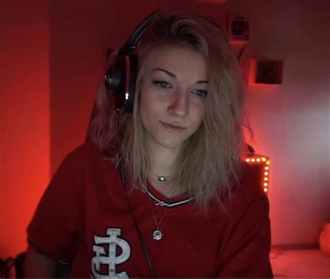 Kruzadar: Twitch Star, Real Name, Age, Boyfriend, Net Worth